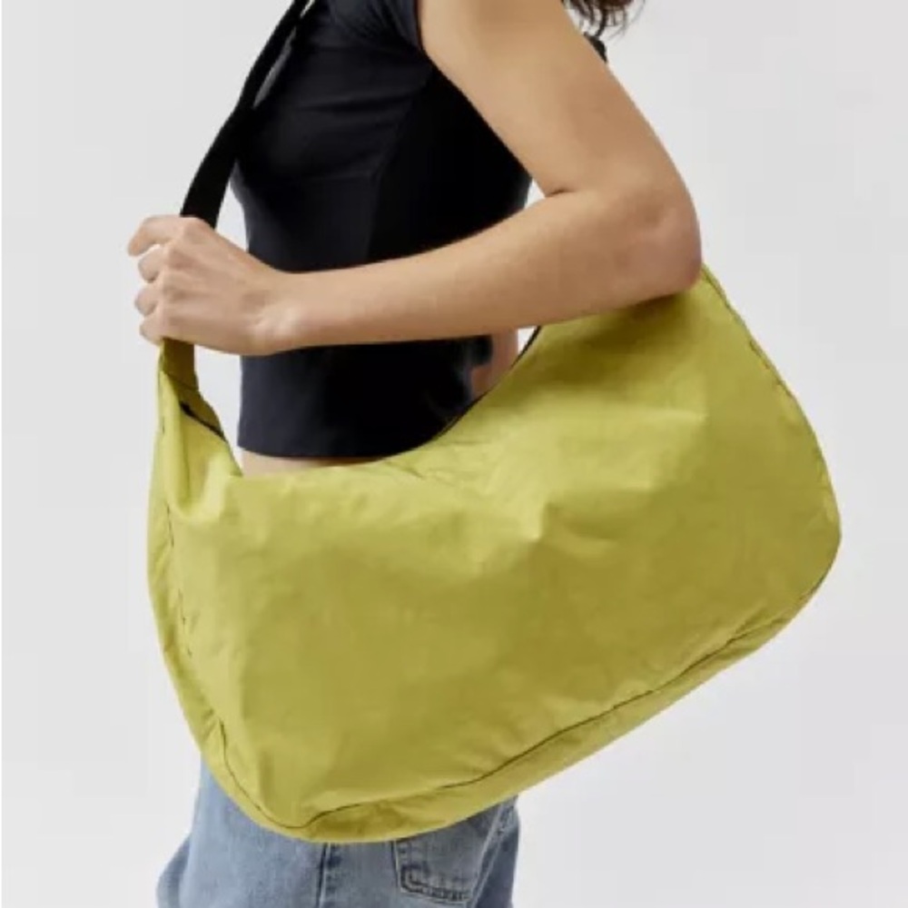 NWT Baggu Large Crescent Bag in Lemongrass RARE